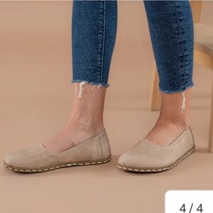 Atlantis Handmade 
Women's Tan Barefoots Ballet Flats Size 10.5